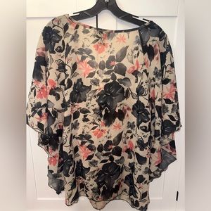 WETSEAL Ladies Shirt size M